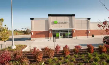 Cedar Rapids, Iowa 52404, Commercial Lease, Sale, MLS #202502916