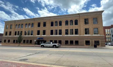 Cedar Rapids, Iowa 52401, Commercial Lease, Sale, MLS #202403562