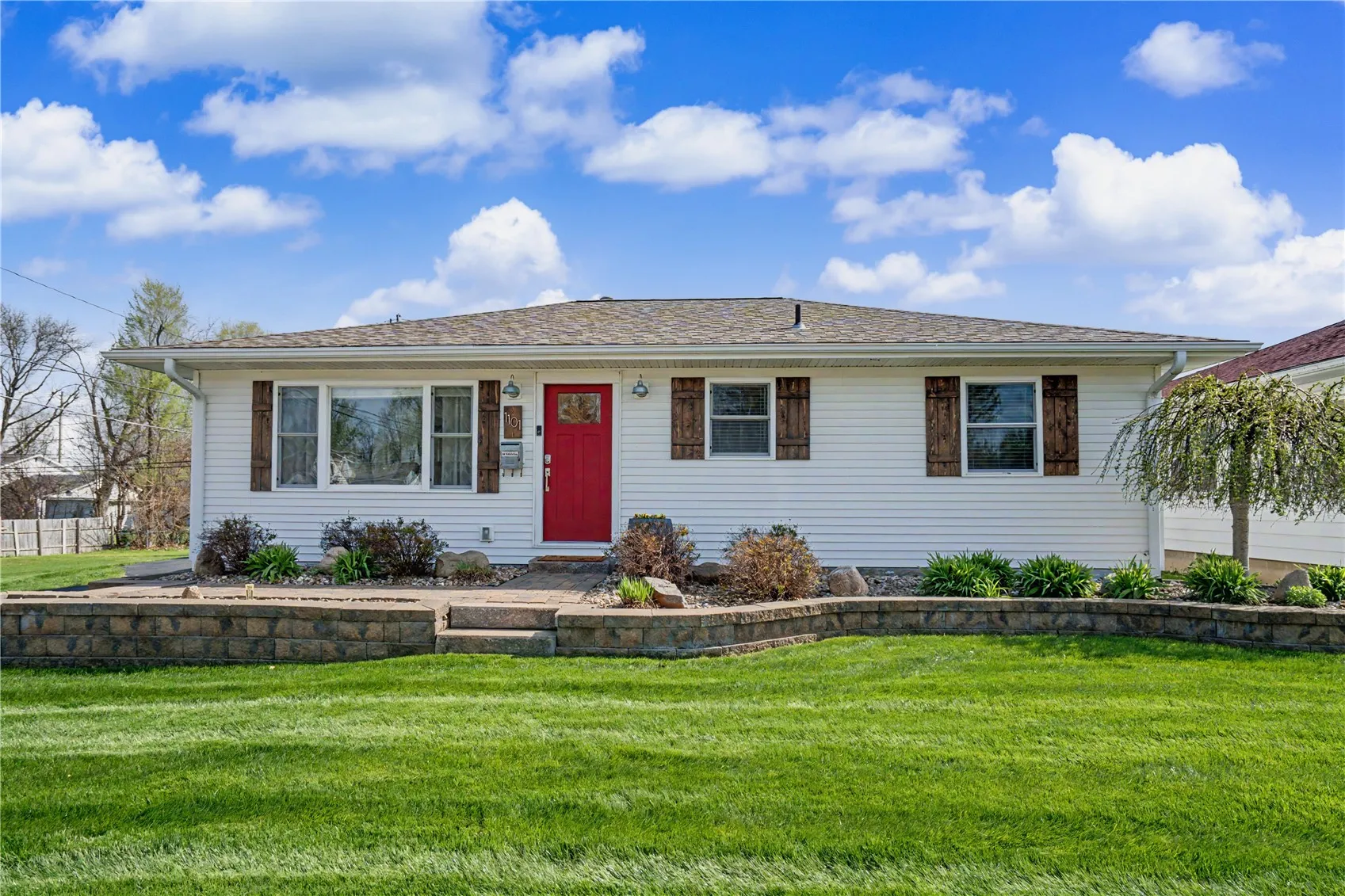 1101 Staub Court NE, Cedar Rapids, Iowa 52402 – Property Featured Image