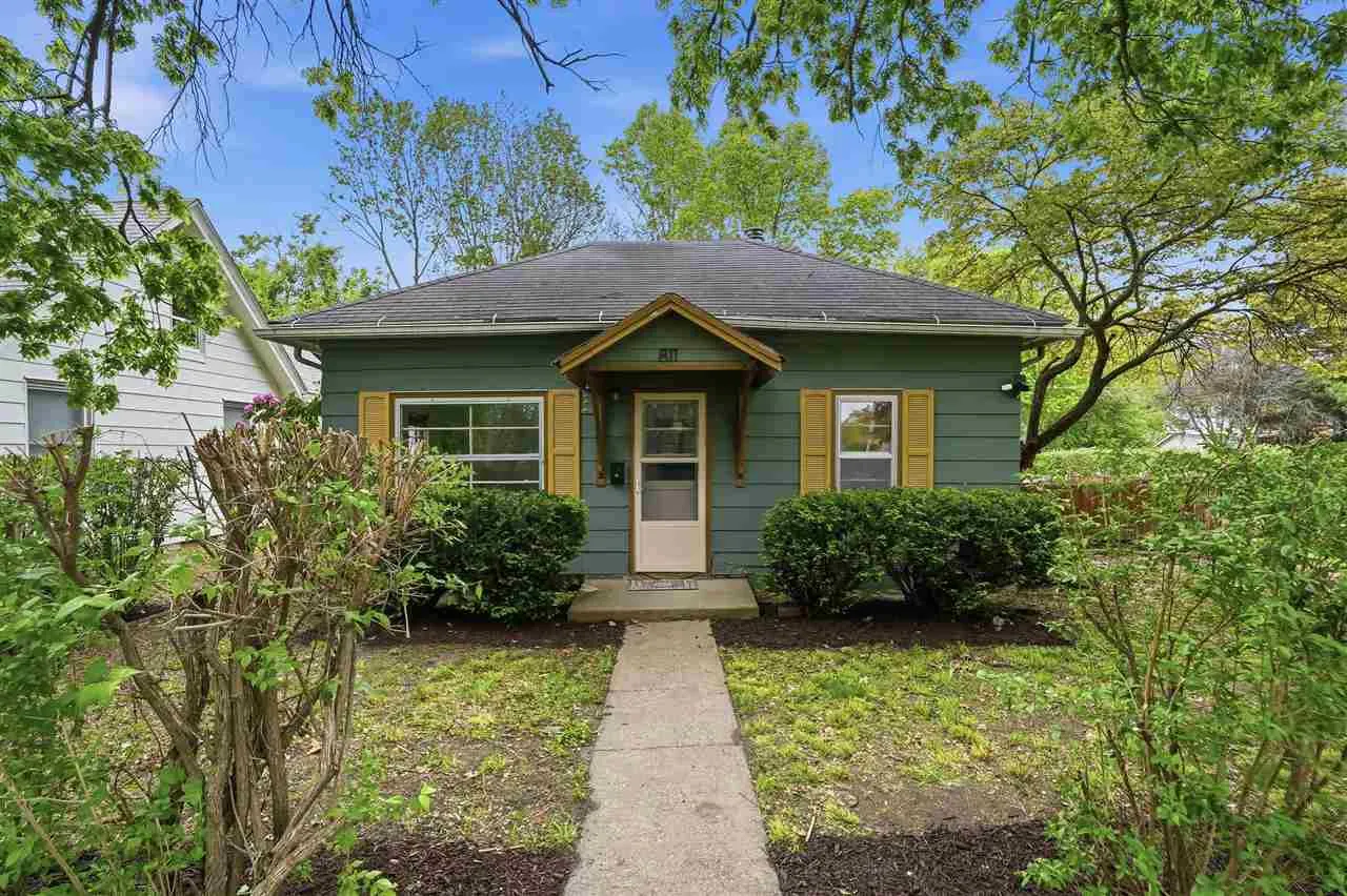 811 S 5th Street, Fairfield, Iowa 52556 – Property Featured Image