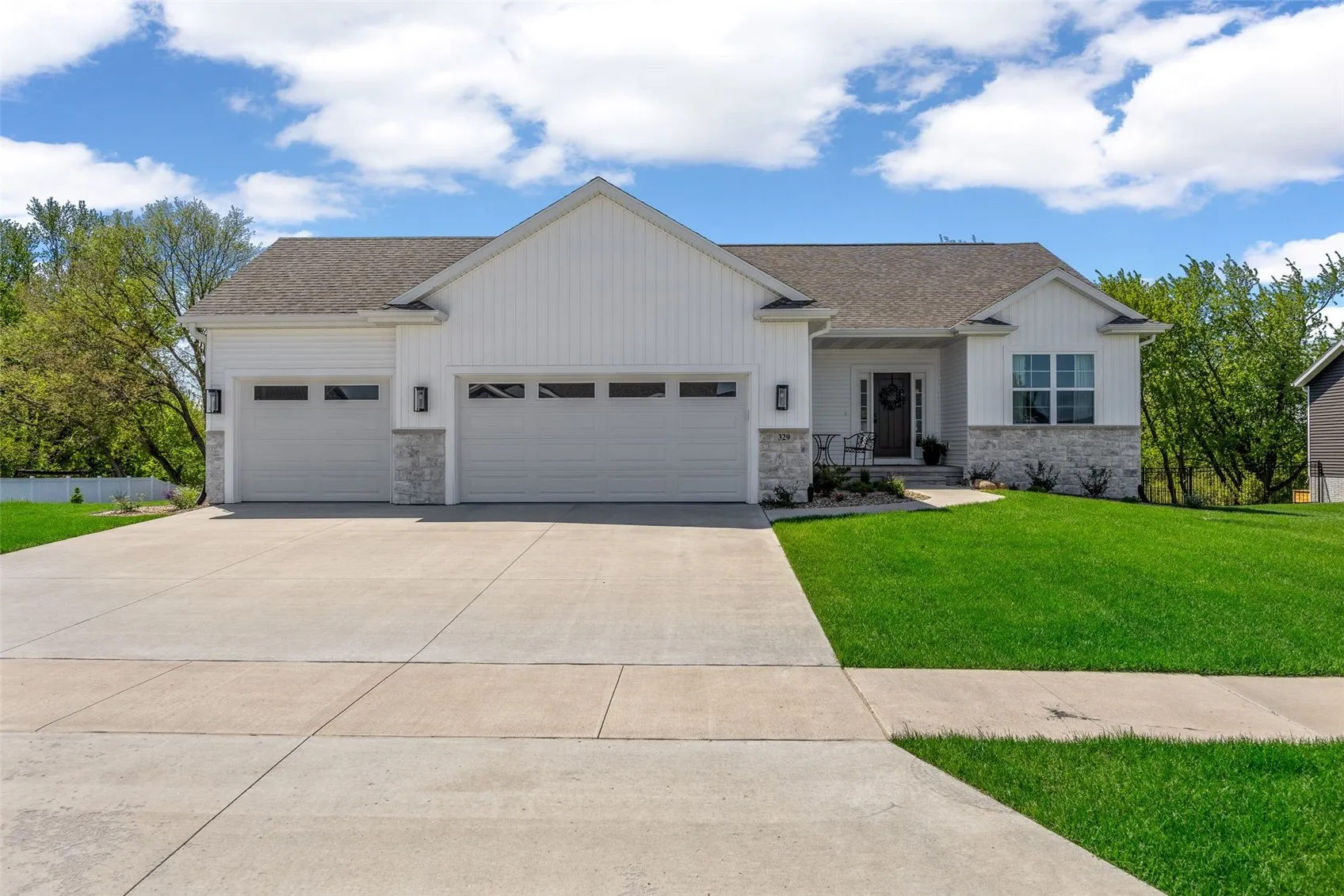 329 Mc Carran Avenue NE, Cedar Rapids, Iowa 52402 – Property Featured Image