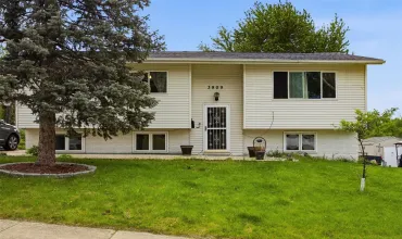 Cedar Rapids, Iowa 52403, Residential, Sale, MLS #2603352