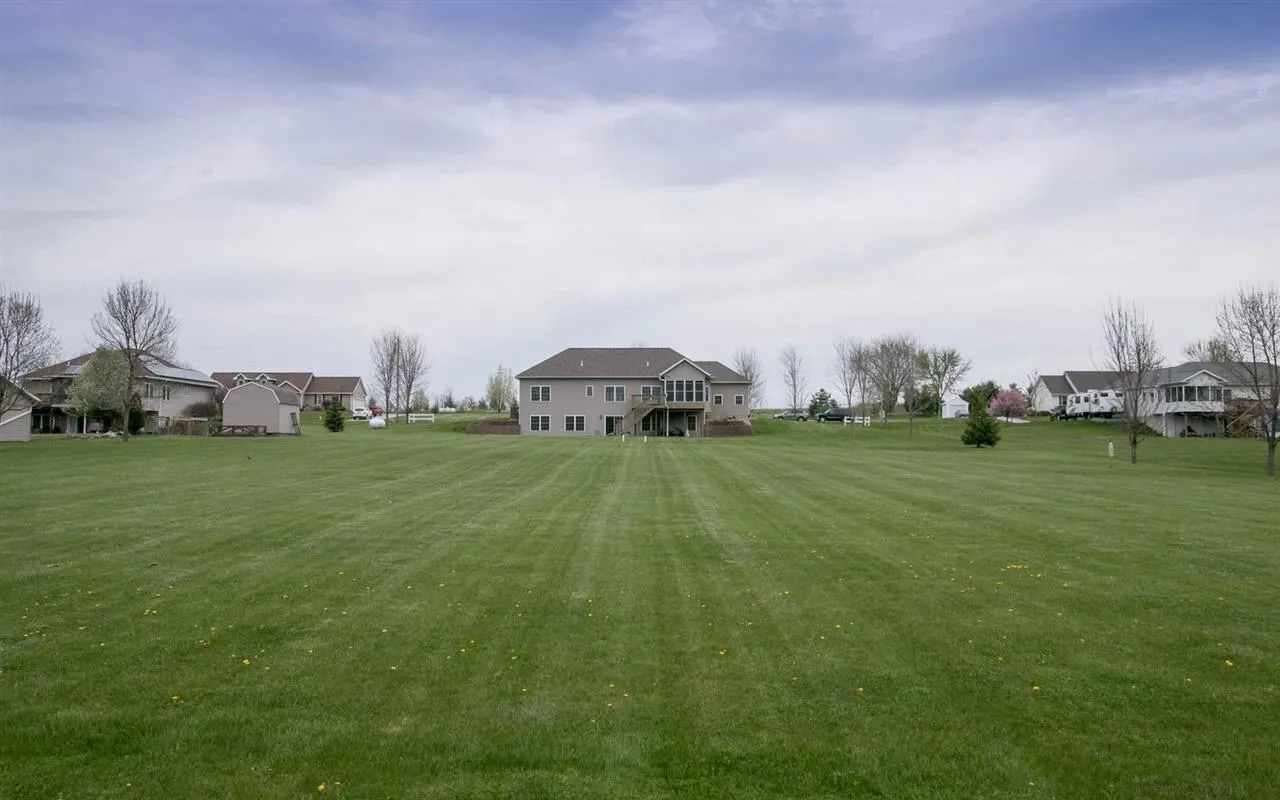 3020 Timberline Dr, Riverside, Iowa 52327 – Property Featured Image