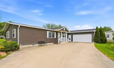 Iowa City, Iowa 52240-7219, Residential, Sale, MLS #202603240