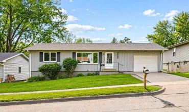 Iowa City, Iowa 52240, Residential, Sale, MLS #202603400