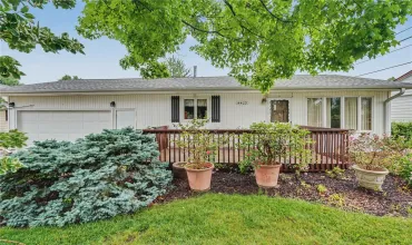 Cedar Rapids, Iowa 52402, Residential, Sale, MLS #2604067