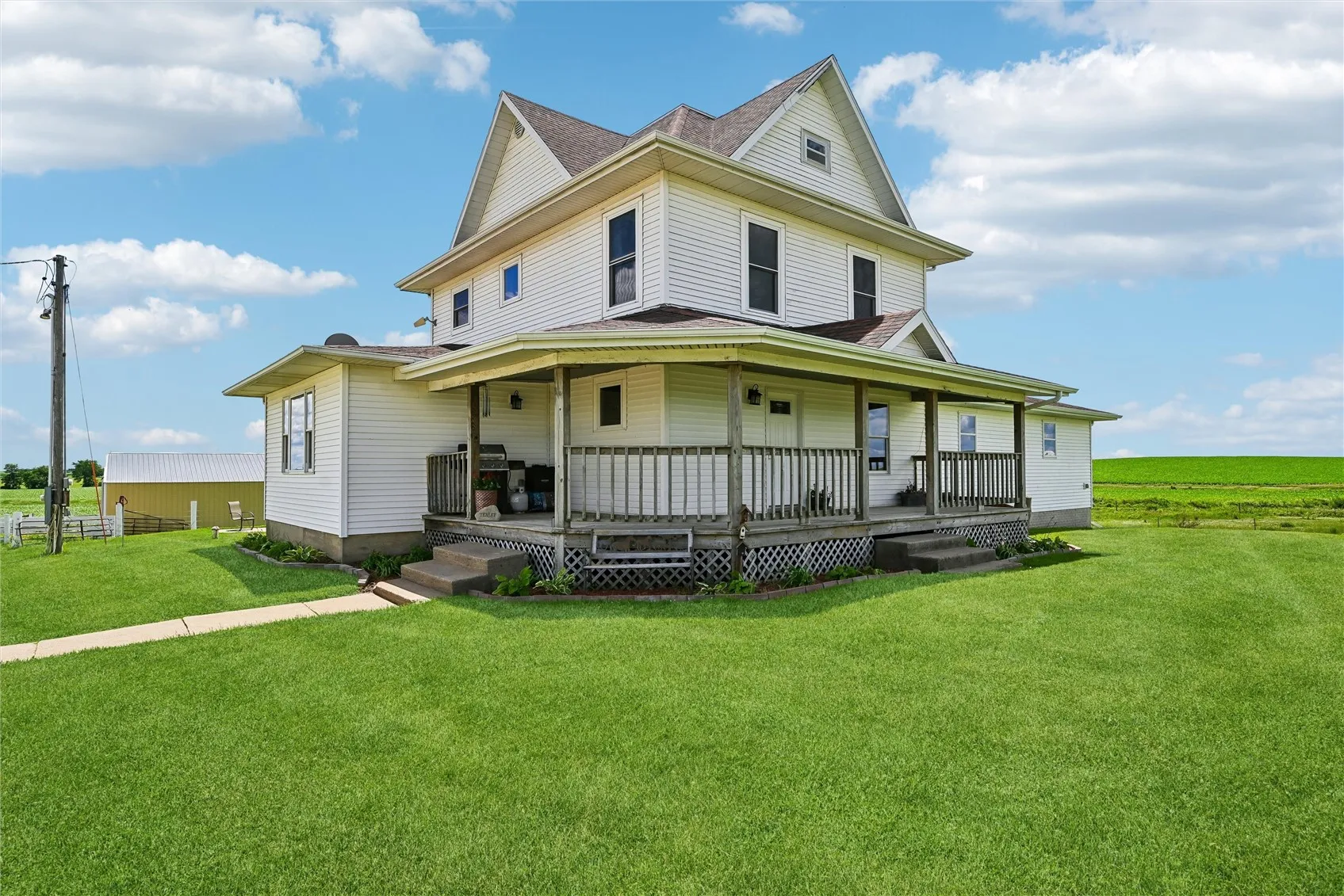 17851 County Rd E45, Anamosa, Iowa 52205 – Property Featured Image