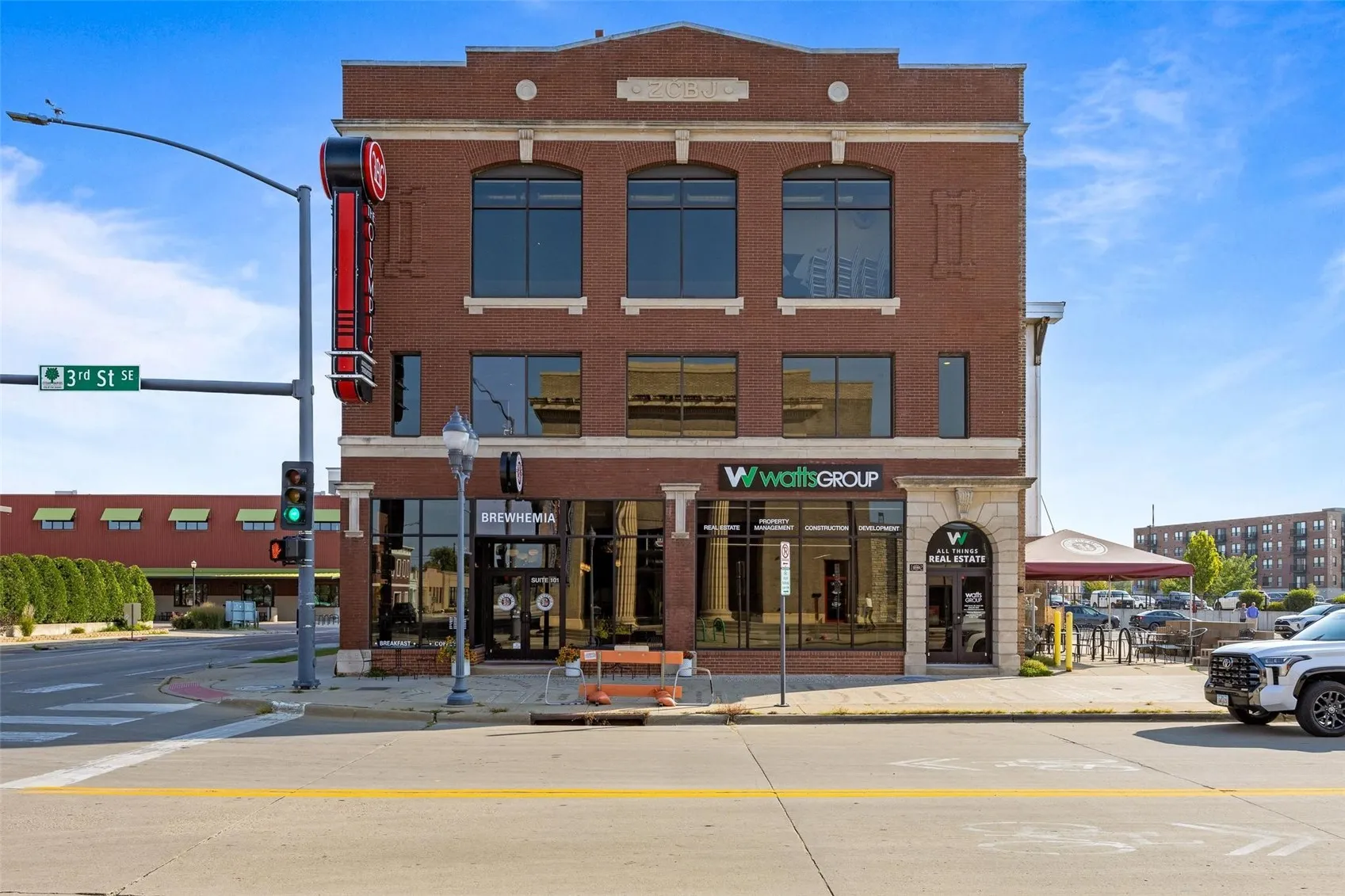 1202 3rd Street SE Unit 200, Cedar Rapids, Iowa 52403 – Property Featured Image