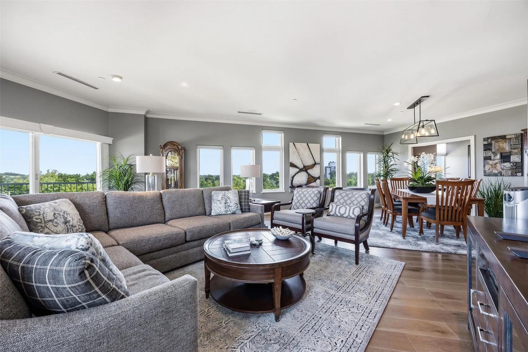 111 Cottage Grove Avenue SE Unit 603, Cedar Rapids, Iowa 52403 – Property Featured Image