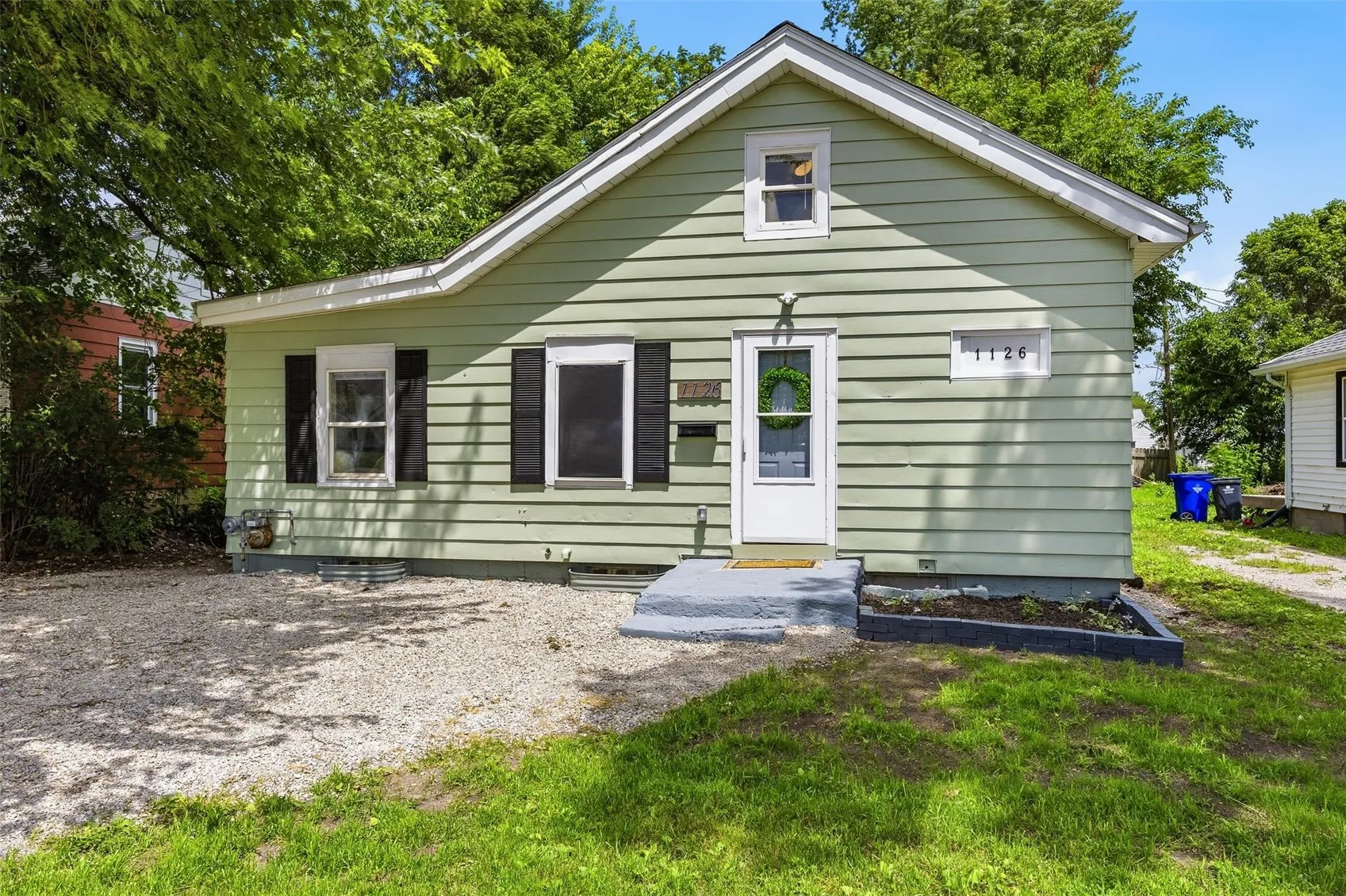 1126 32nd Street NE, Cedar Rapids, Iowa 52402 – Property Featured Image