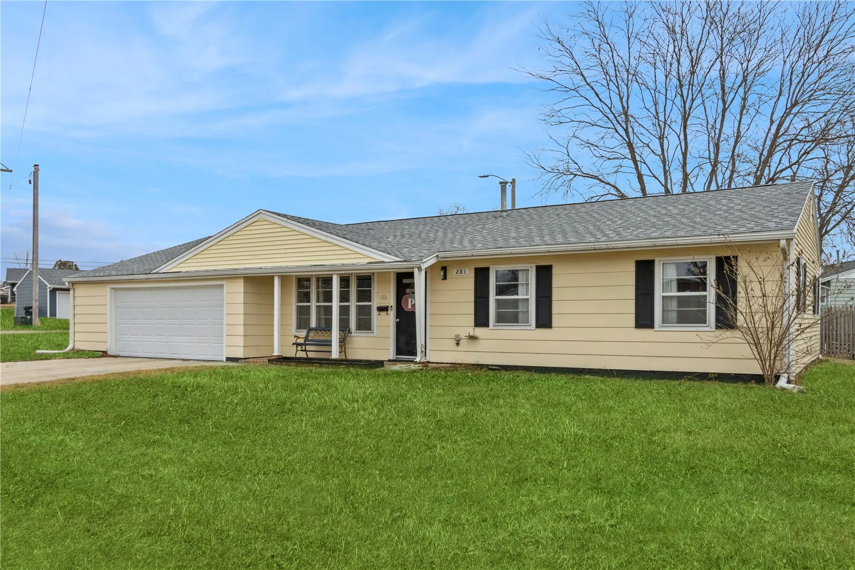 281 Jacolyn Drive NW, Cedar Rapids, Iowa 52405 – Property Featured Image