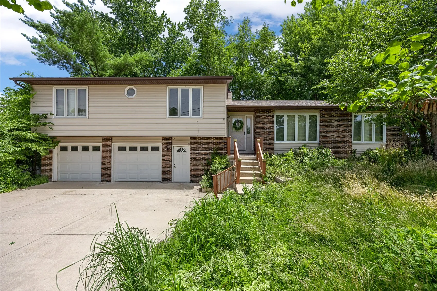 356 East Post Road SE, Cedar Rapids, Iowa 52403 – Property Featured Image