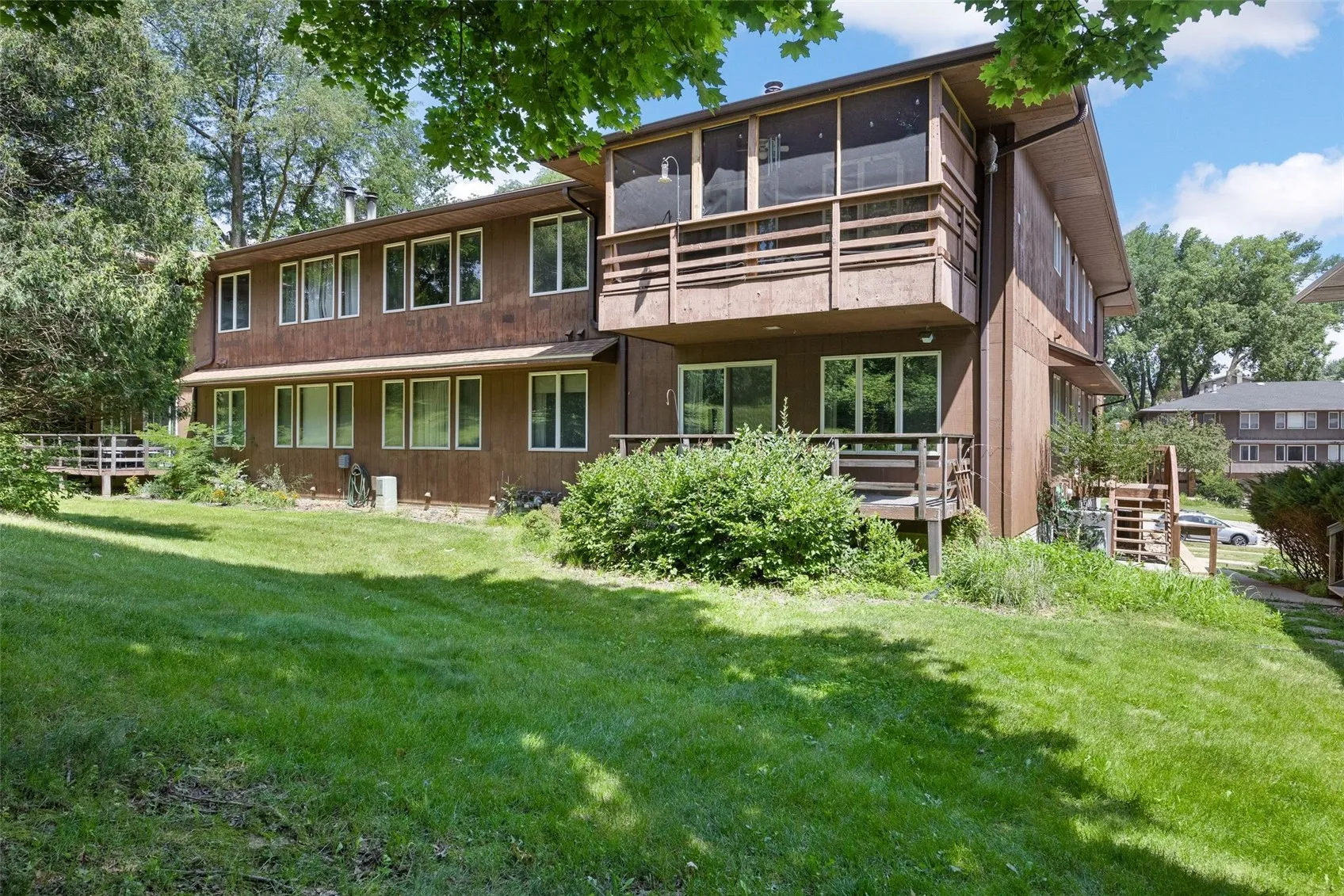 1723 Pikes Peak Ct NE, Cedar Rapids, Iowa 52402 – Property Featured Image