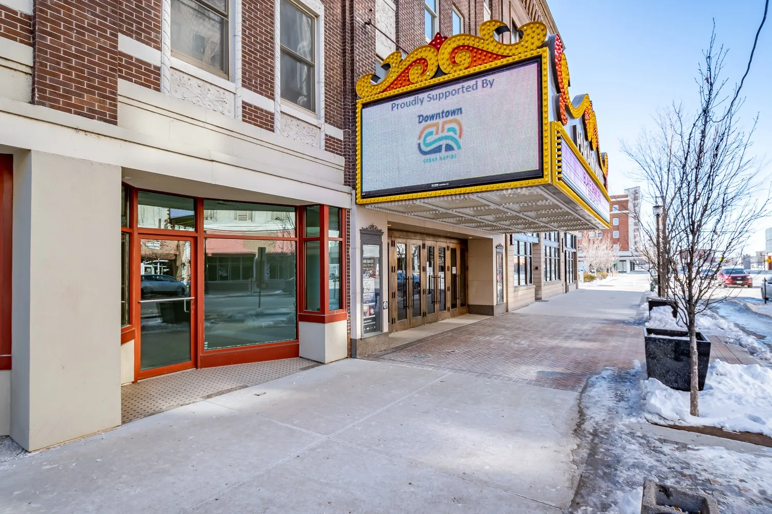 305 2nd Street SE Unit 125, Cedar Rapids, Iowa 52401 – Property Featured Image