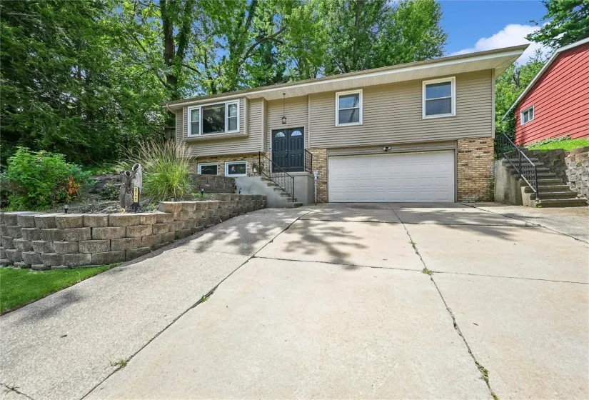 Great curb appeal!