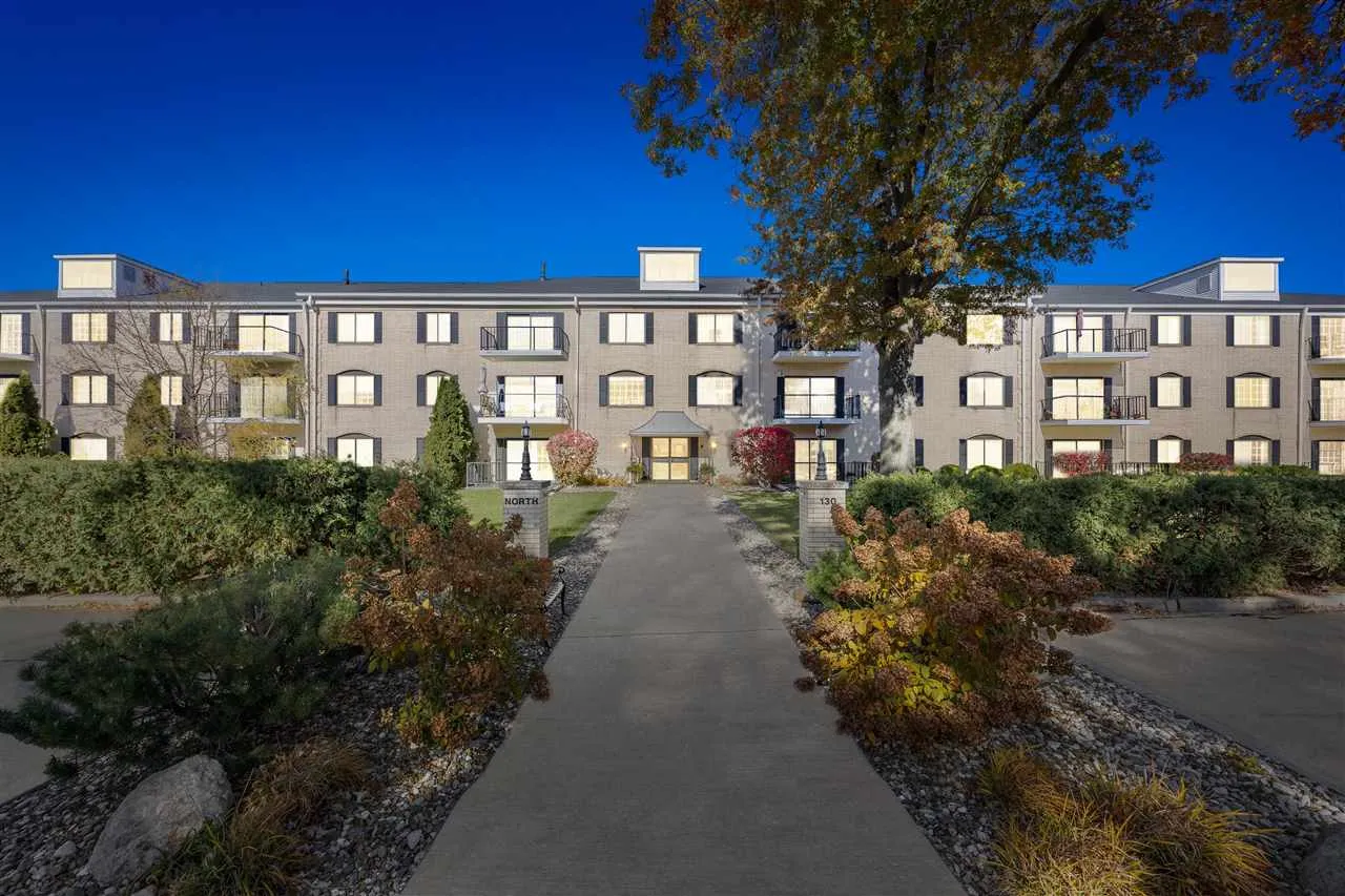 130 Thompson Dr SE Unit 210, Cedar Rapids, Iowa 52403 – Property Featured Image