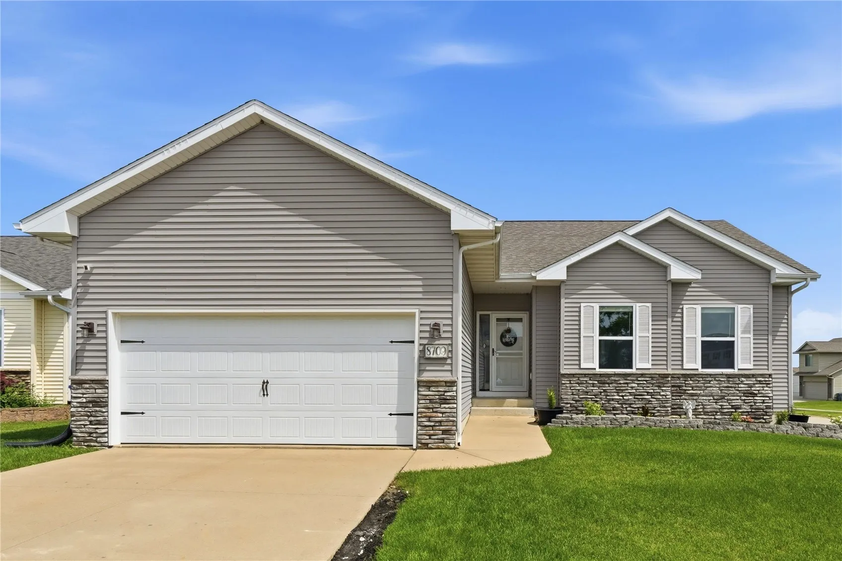8709 Aldridge Dr SW, Cedar Rapids, Iowa 52404 – Property Featured Image