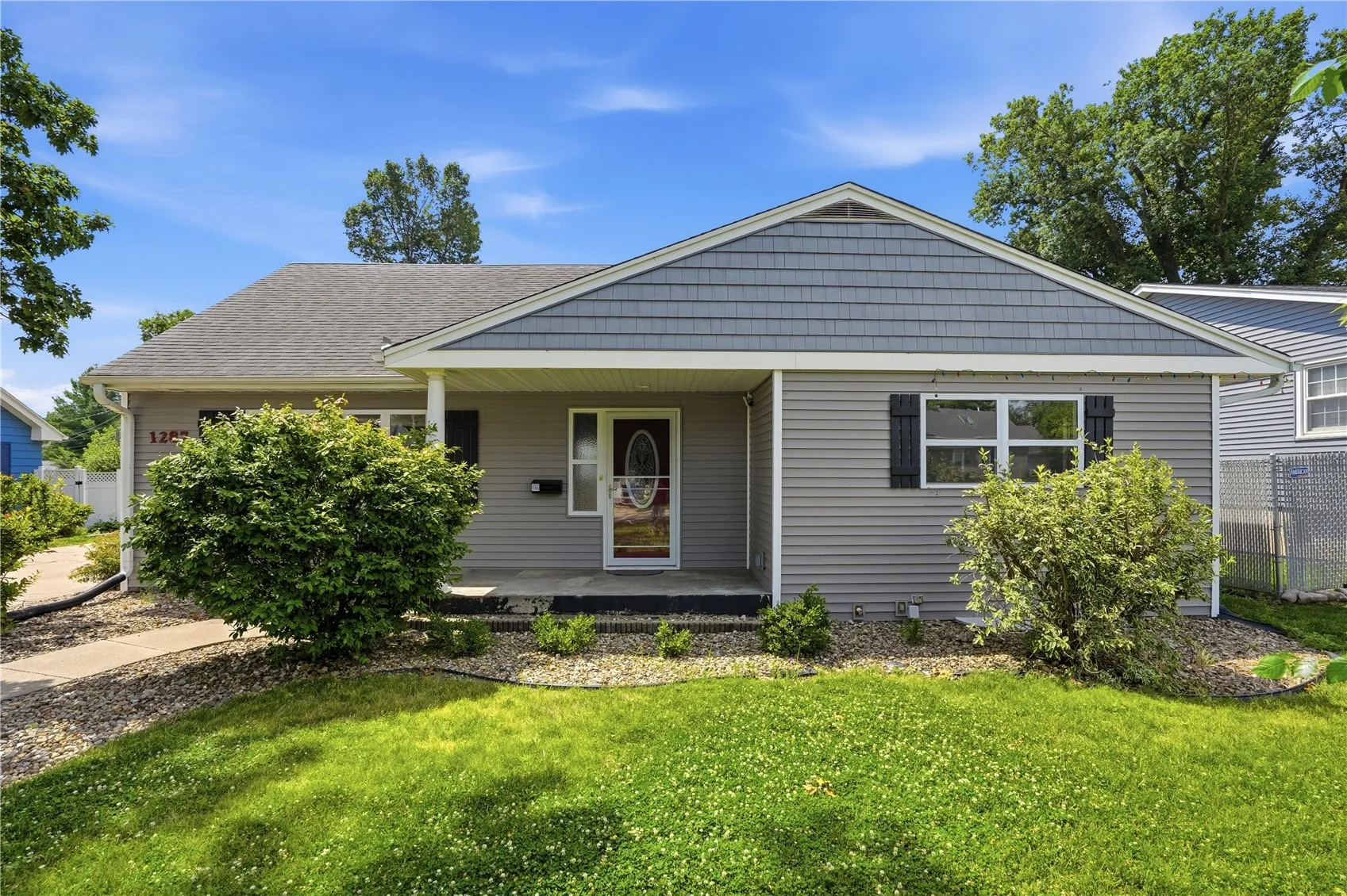 1287 29th Street NE, Cedar Rapids, Iowa 52402 – Property Featured Image