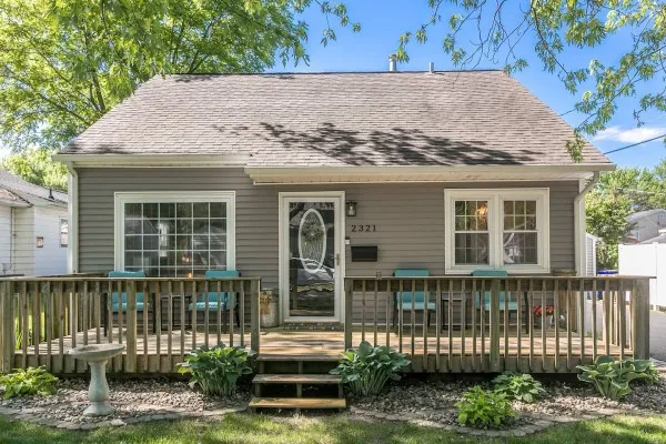 2321 11th Avenue SE, Cedar Rapids, Iowa 52403 – Property Featured Image
