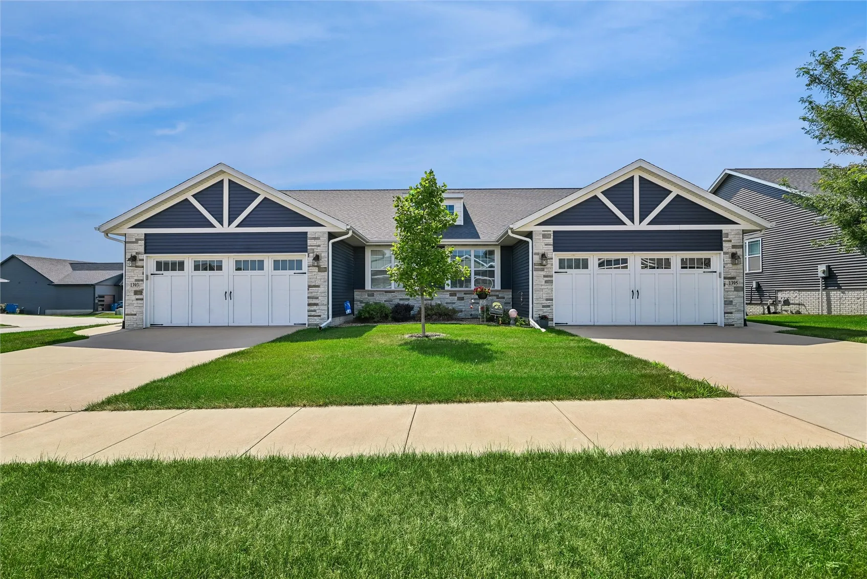 1395 Applewood Drive, Fairfax, Iowa 52228 – Property Featured Image