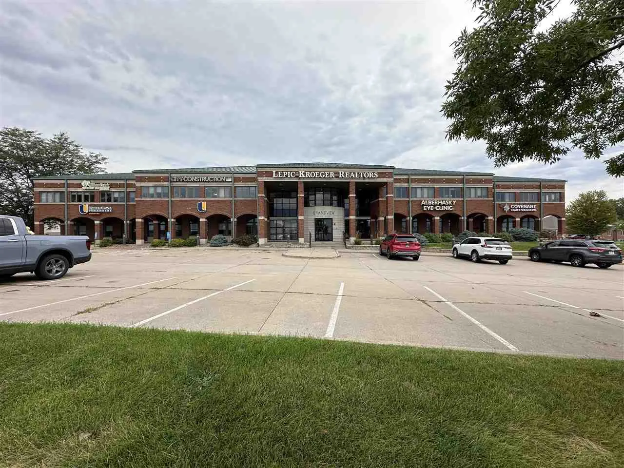 2346 Mormon Trek Blvd, Iowa City, Iowa 52246 – Property Featured Image
