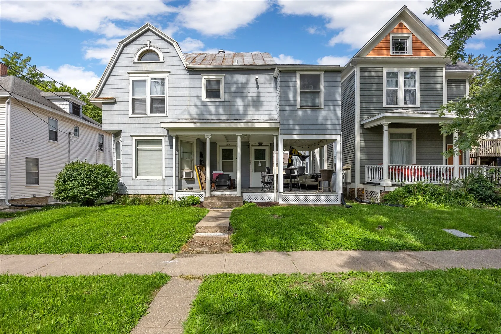 217 S Johnson Street, Iowa City, Iowa 52240 – Property Featured Image