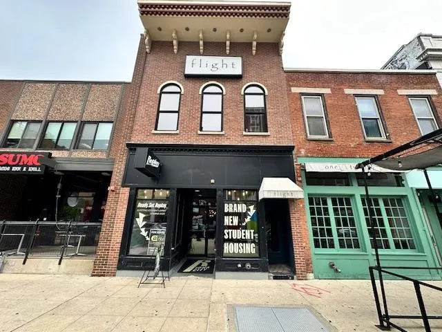 124 E Washington Street, Iowa City, Iowa 52240 – Property Featured Image
