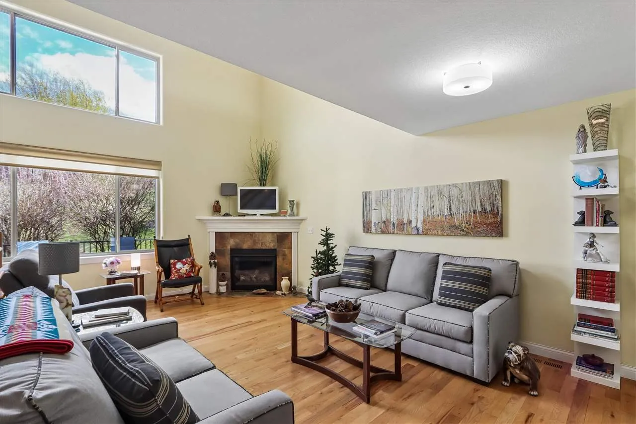 232 Woodfield Ln, Tiffin, Iowa 52340 – Property Featured Image