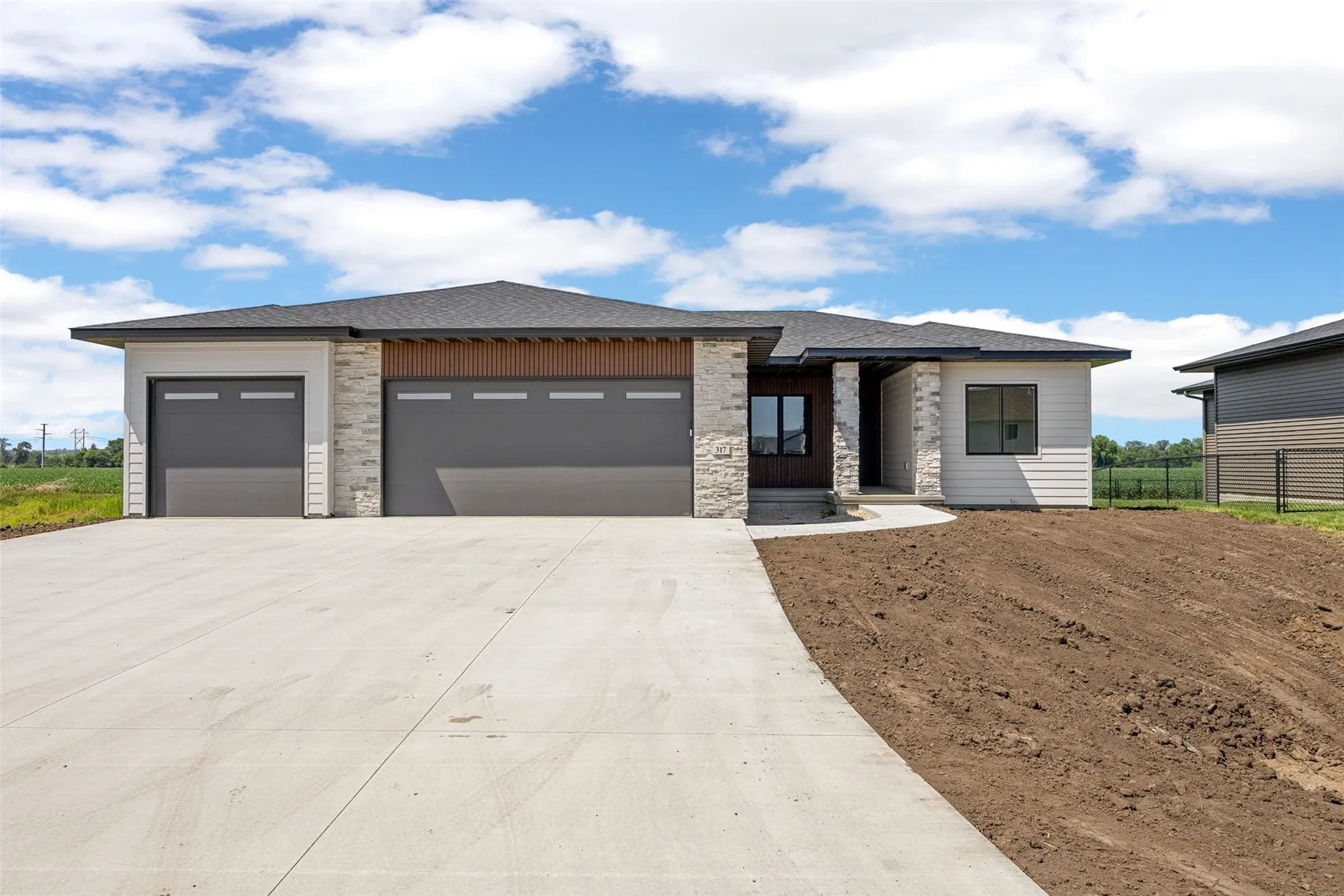 317 Hackberry Drive, Palo, Iowa 52324 – Property Featured Image
