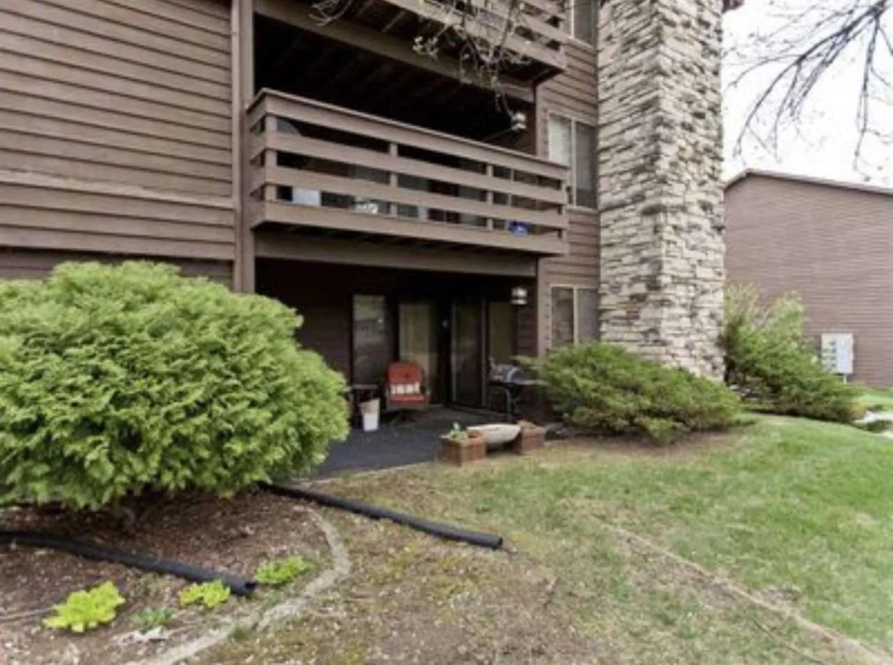1705 Lynncrest Dr, Coralville, Iowa 52241 – Property Featured Image