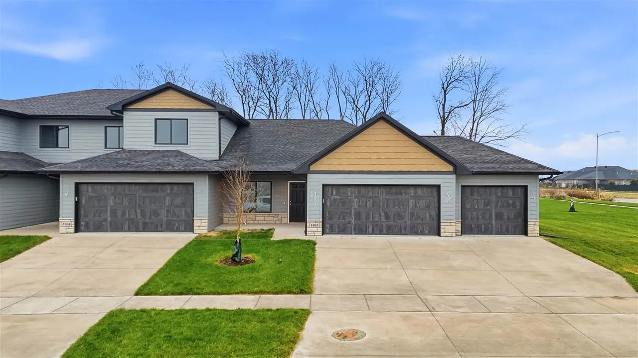 1902 Croell Ave, Tiffin, Iowa 52340 – Property Featured Image