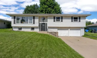 Cedar Rapids, Iowa 52403, Residential, Sale, MLS #2605007