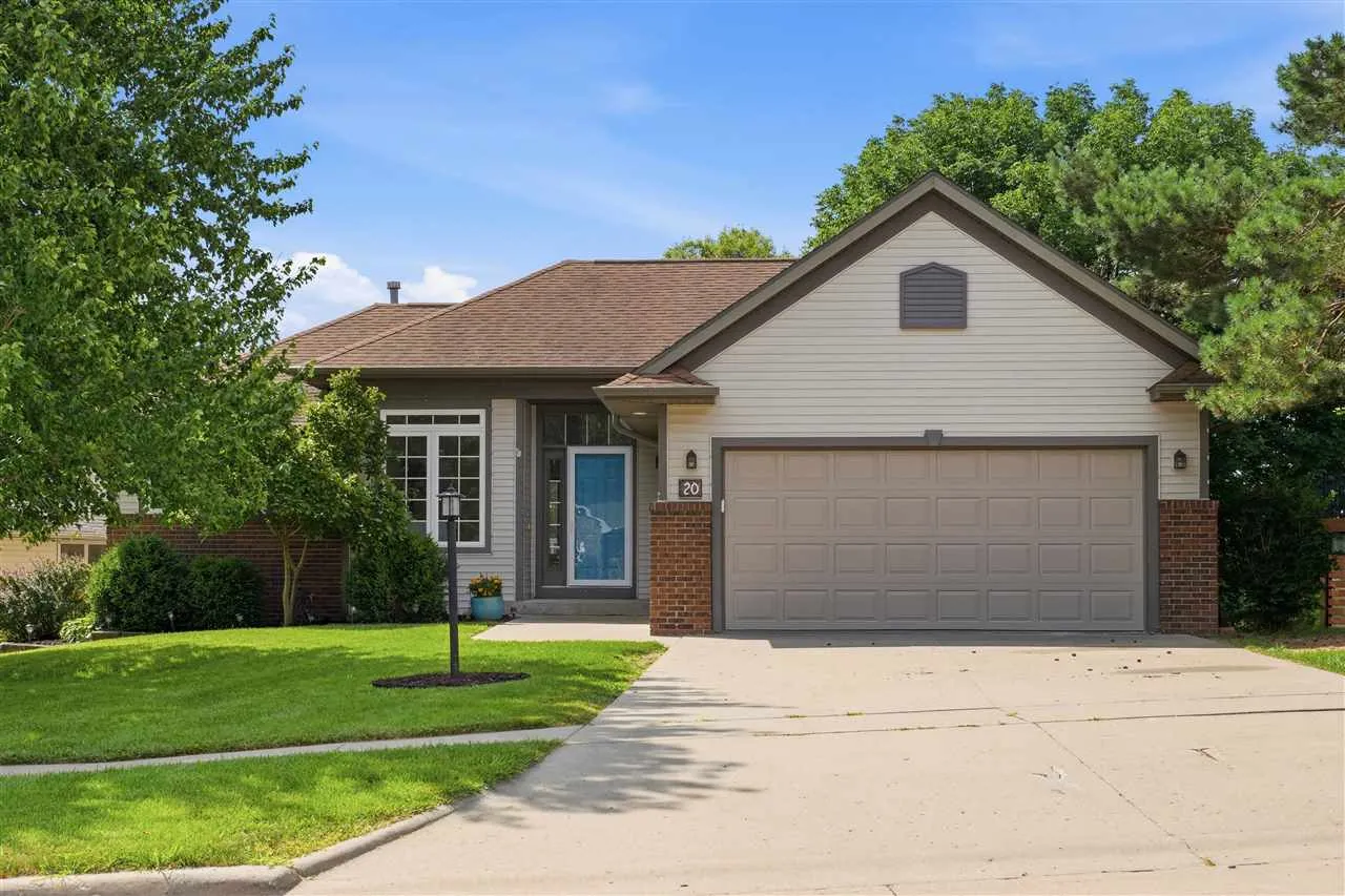 20 E Dovetail, Coralville, Iowa 52241 – Property Featured Image