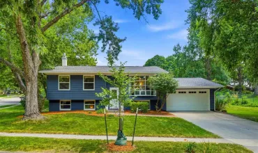 Iowa City, Iowa 52245, Residential, Sale, MLS #202604472