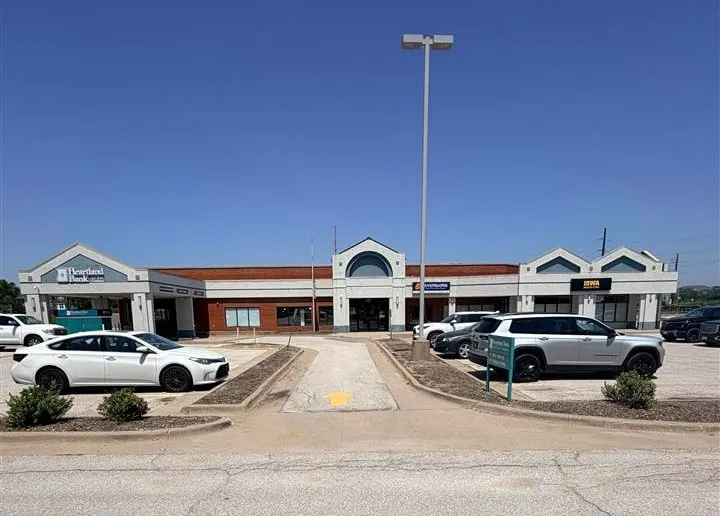 119 2nd Street Unit 200, Coralville, Iowa 52241-1188 – Property Featured Image