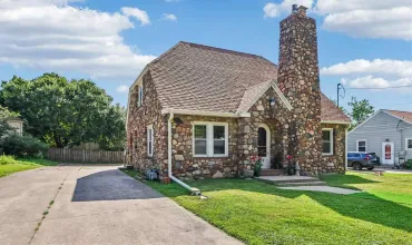 Iowa City, Iowa 52240, Residential, Sale, MLS #202604507