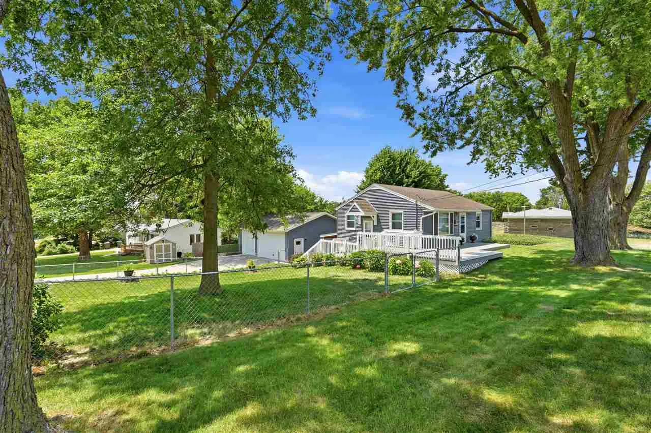 61 29th Avenue SW, Cedar Rapids, Iowa 52404 – Property Featured Image