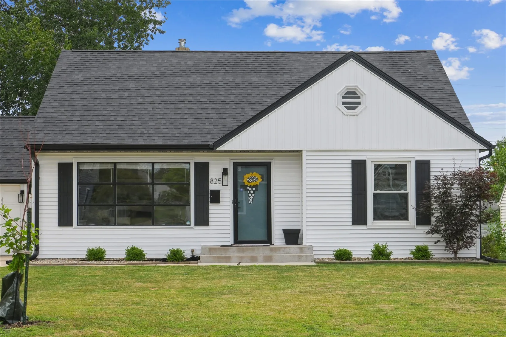 825 Staub Court NE, Cedar Rapids, Iowa 52402 – Property Featured Image