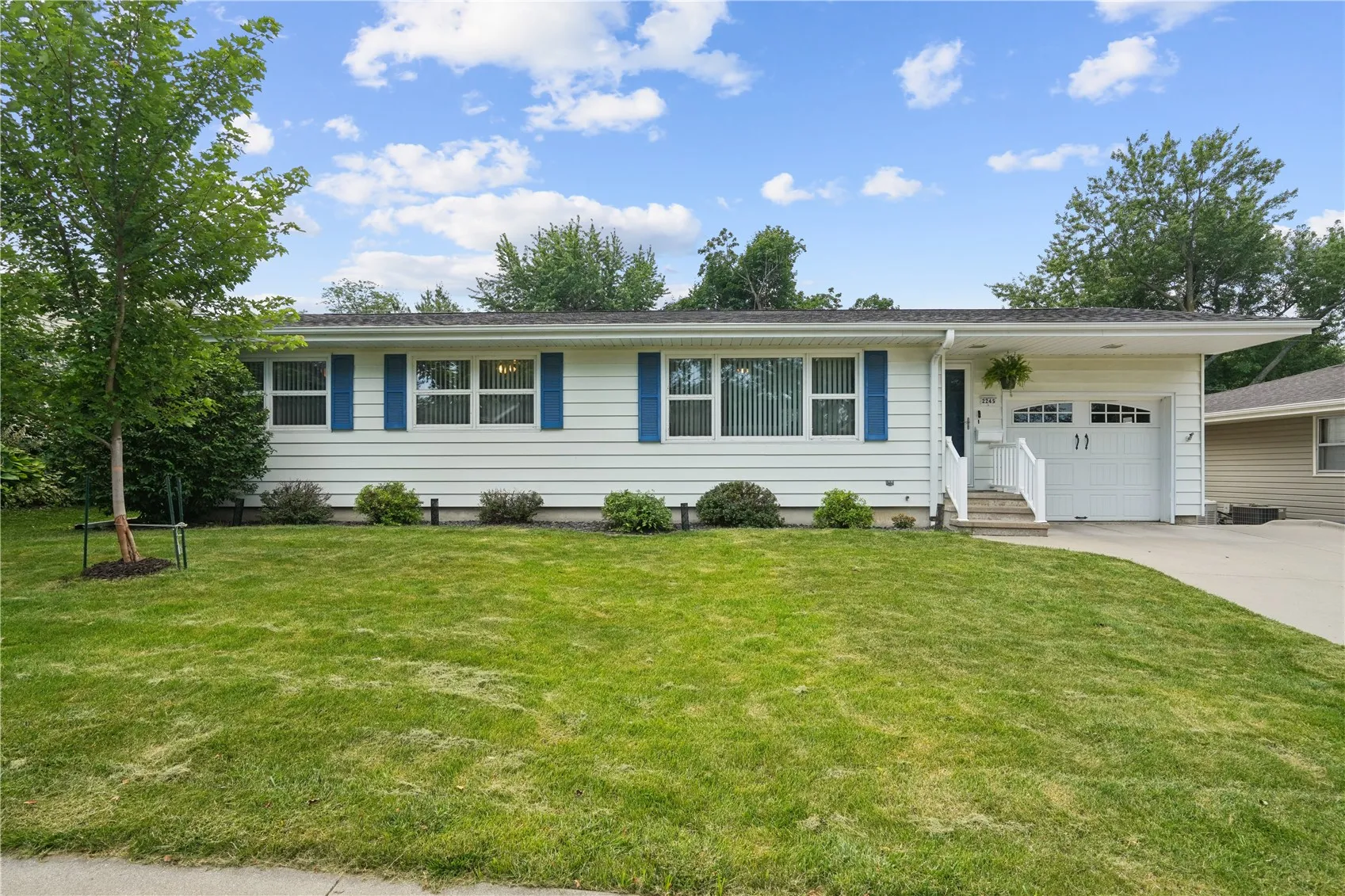 2245 Brockman Avenue, Marion, Iowa 52302 – Property Featured Image