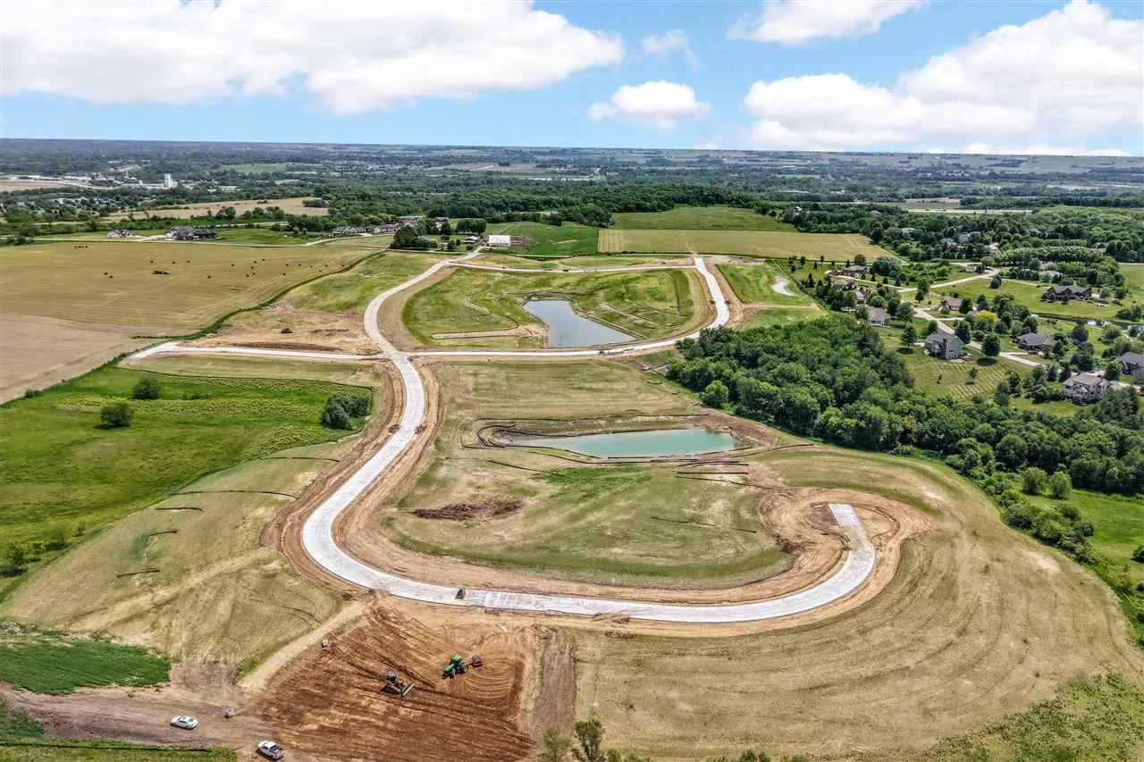 Hidden Lakes Lot #44, Iowa City, Iowa 52240 – Property Featured Image