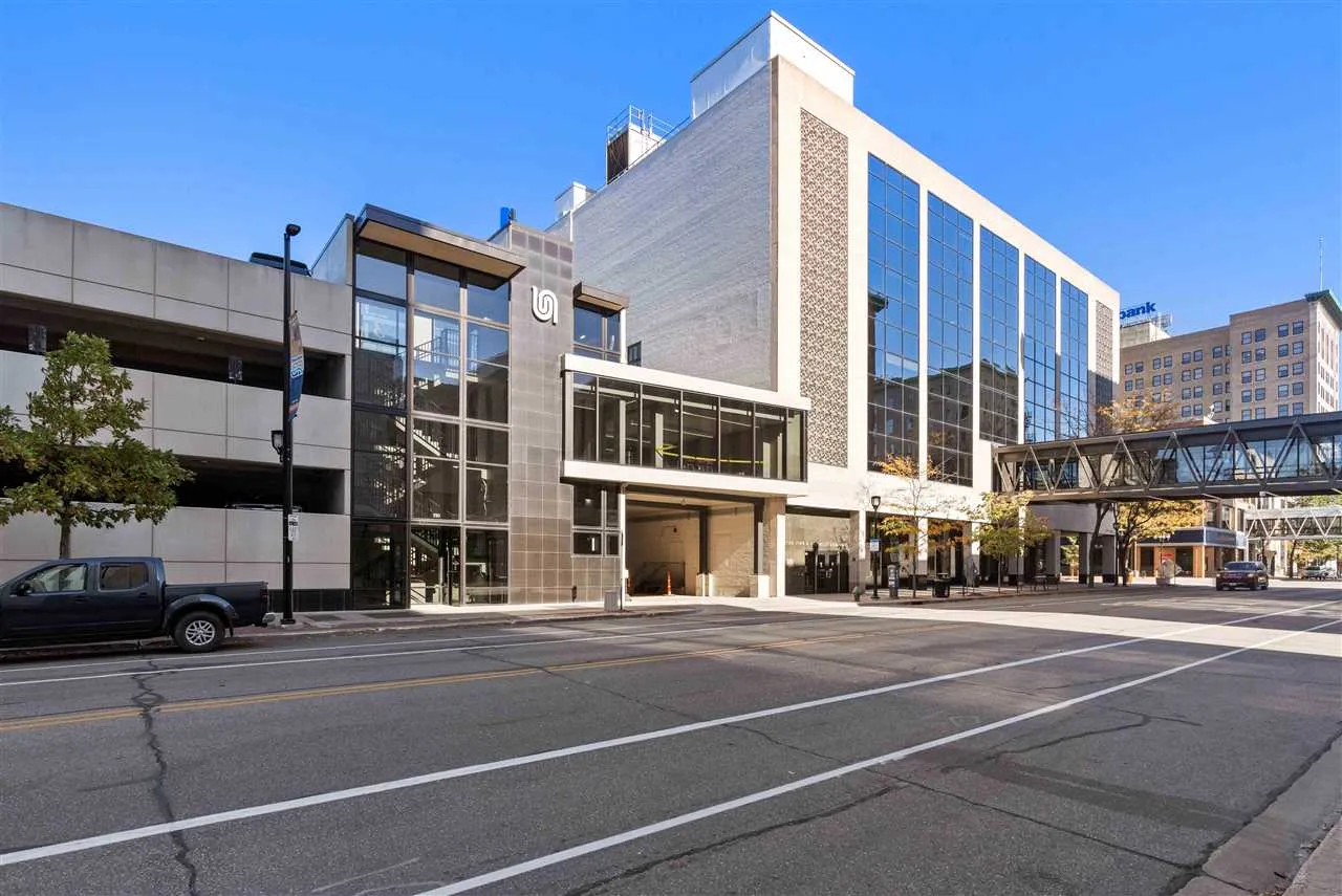 118 2nd Ave SE Unit 5th Floor, Cedar Rapids, Iowa 52401 – Property Featured Image