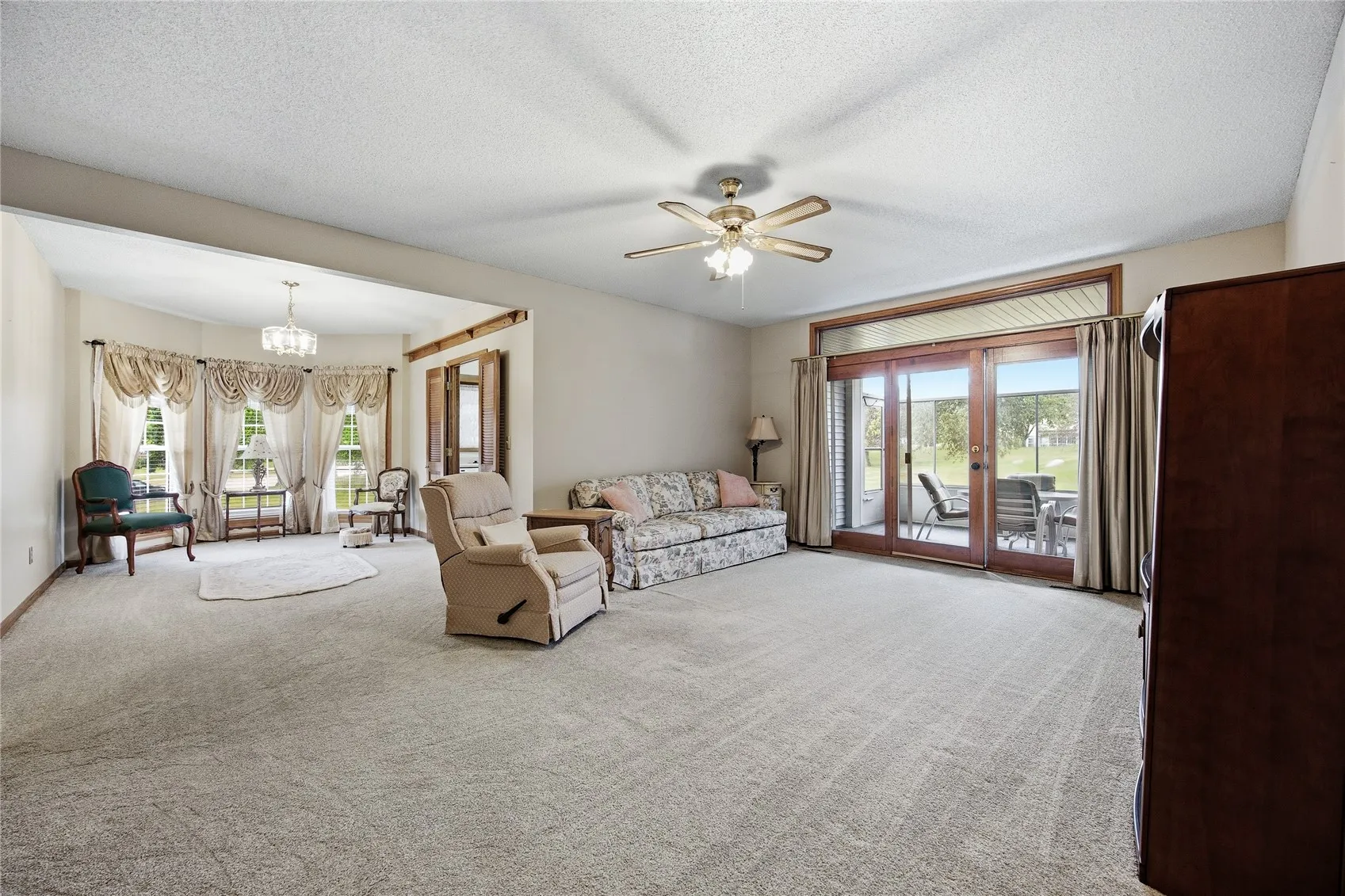 4425 Westchester Drive NE Unit B, Cedar Rapids, Iowa 52402 – Property Featured Image