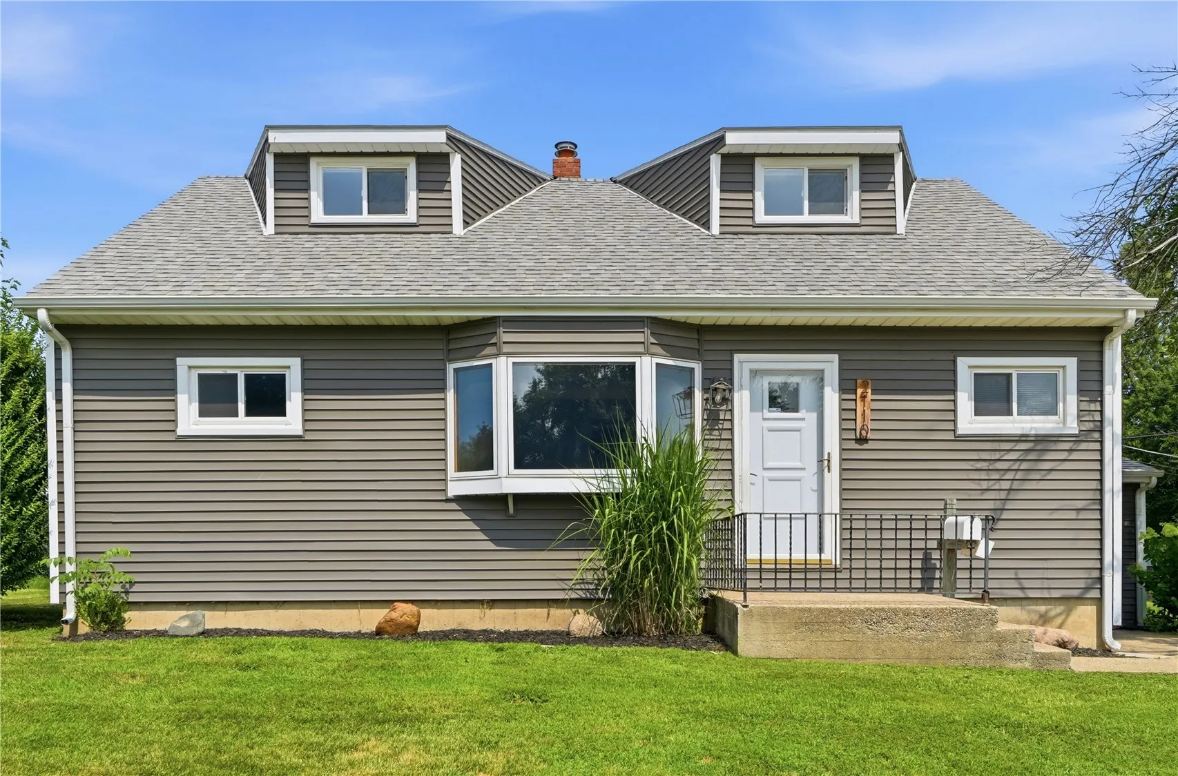 2110 Chandler Street SW, Cedar Rapids, Iowa 52404 – Property Featured Image