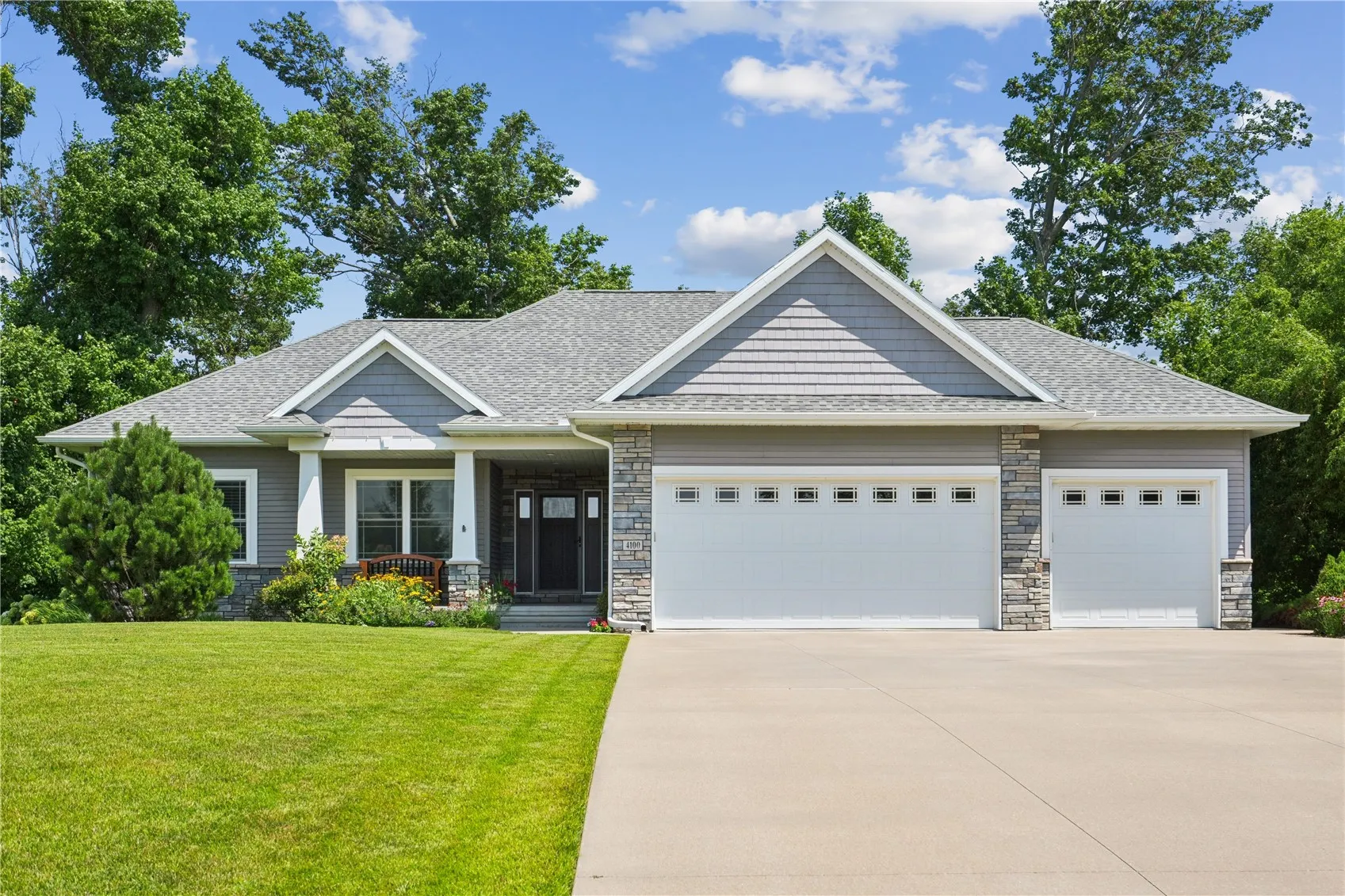 4100 Windfall Drive NW, Cedar Rapids, Iowa 52405 – Property Featured Image