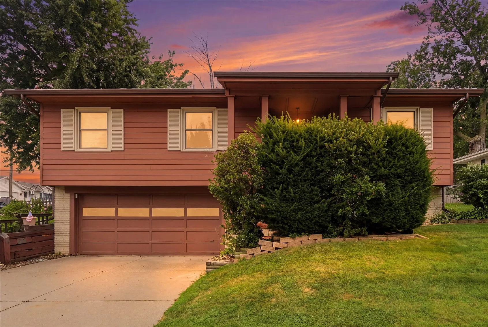 1375 Mc Gowan Boulevard, Marion, Iowa 52302 – Property Featured Image