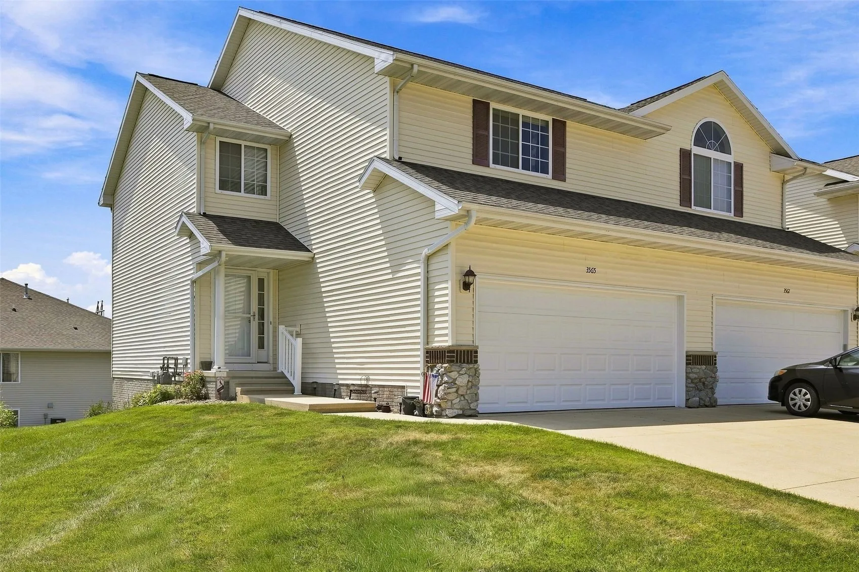 3565 Stoney Point Rd SW, Cedar Rapids, Iowa 52404 – Property Featured Image