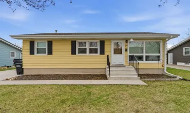 Marion, Iowa 52302, Residential, Sale, MLS #202604720