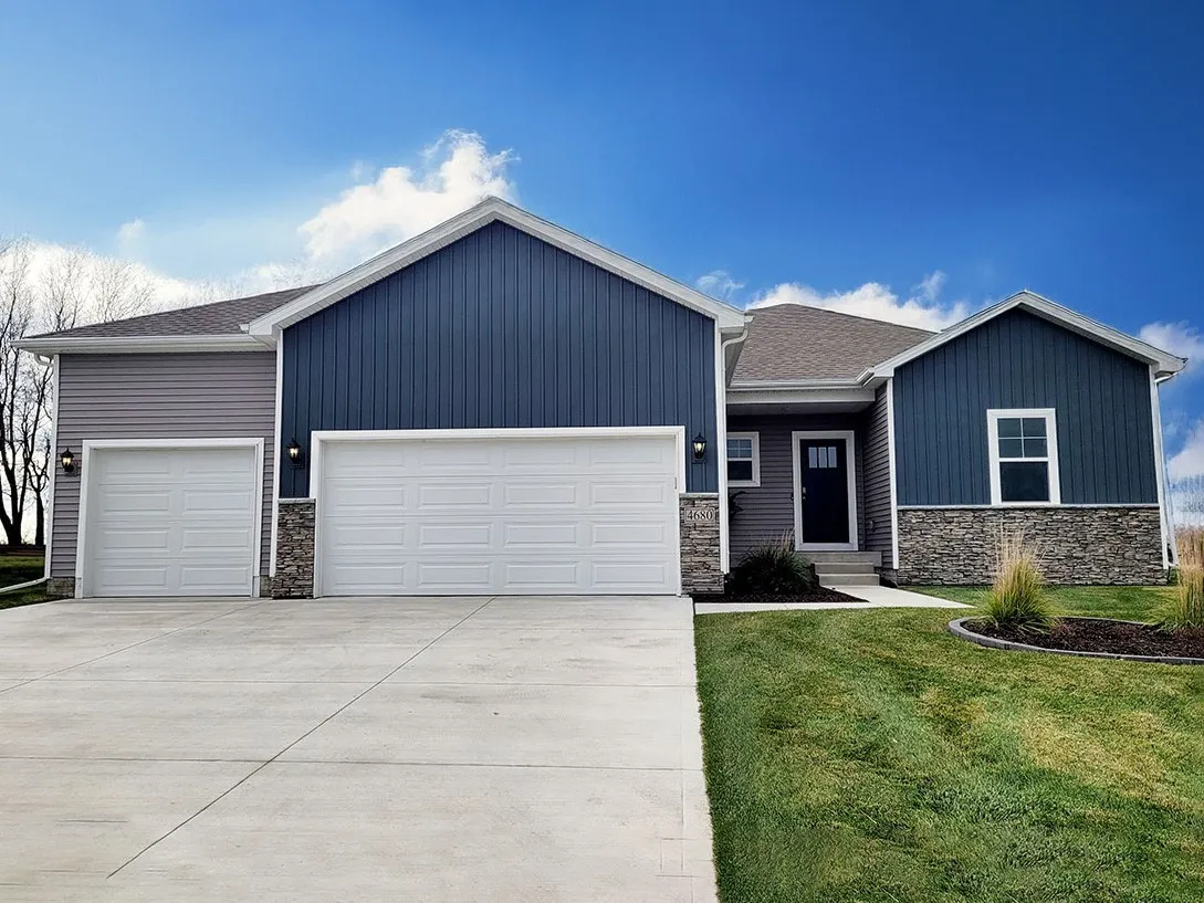 3307 Artesian Road, Marion, Iowa 52302 – Property Featured Image