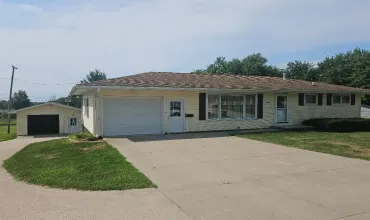 Belle Plaine, Iowa 52208, Residential, Sale, MLS #2605441