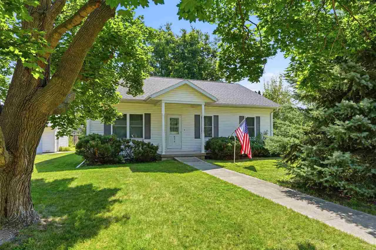 834 S 9th Ave, Washington, Iowa 52353 – Property Featured Image